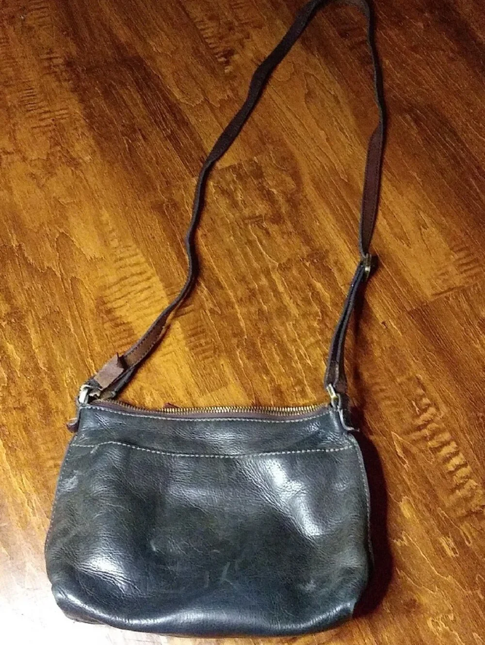 Vintage Fossil Dark Brown Leather Messenger Crossbody with Brown Strap